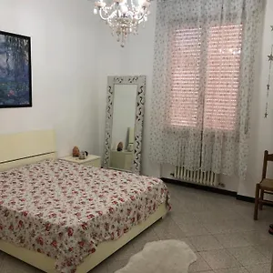 https://casa-beccaria-1.it-tuscanyhotel.com